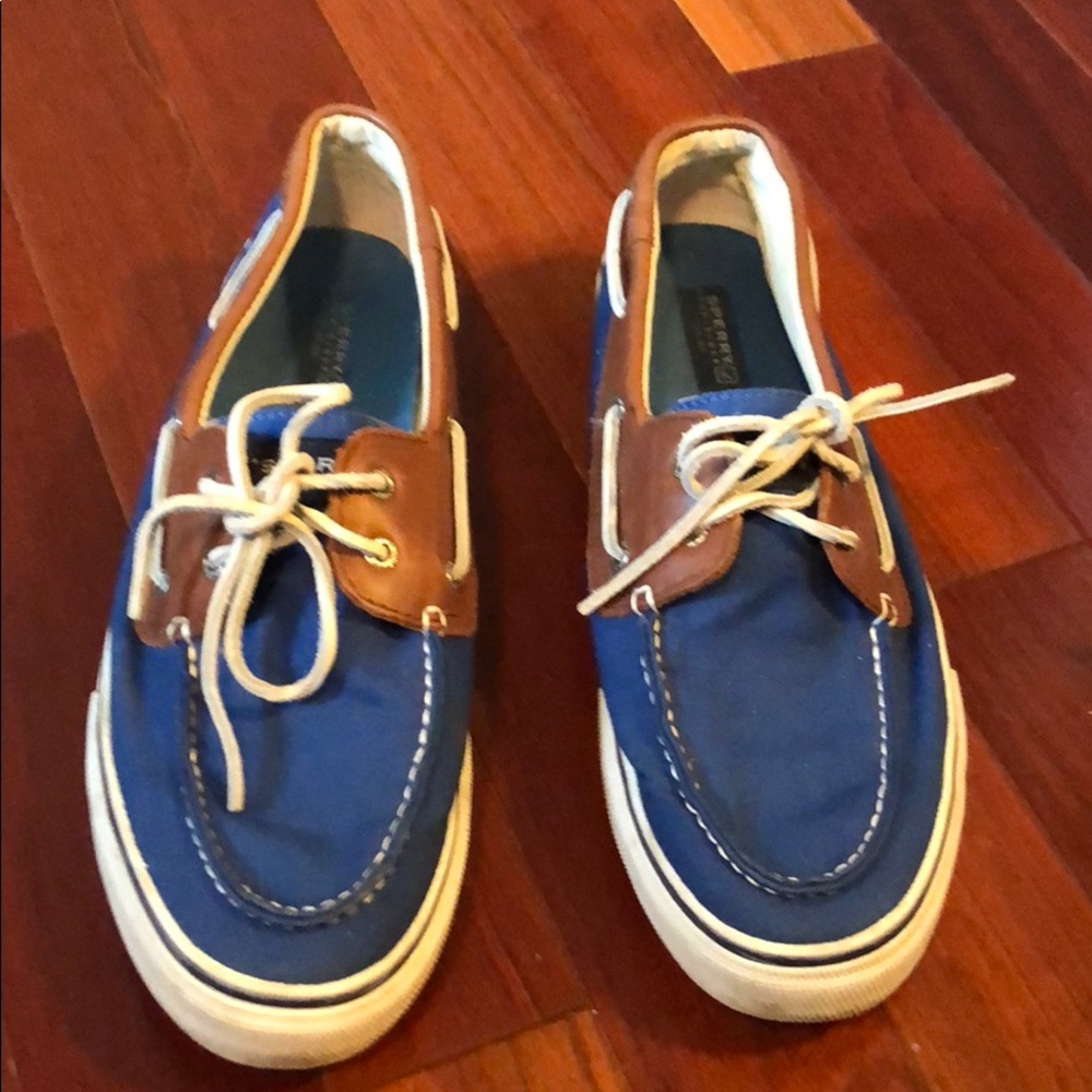 Sperry canvas boat shoes